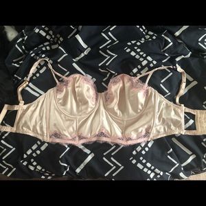 Victoria’s Secret Balconette Bra 38DD NWT